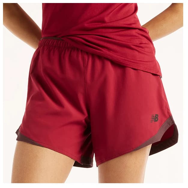 Шорти за бягане New Balance Women's Run Essentials Short 5'' Running shorts - Red