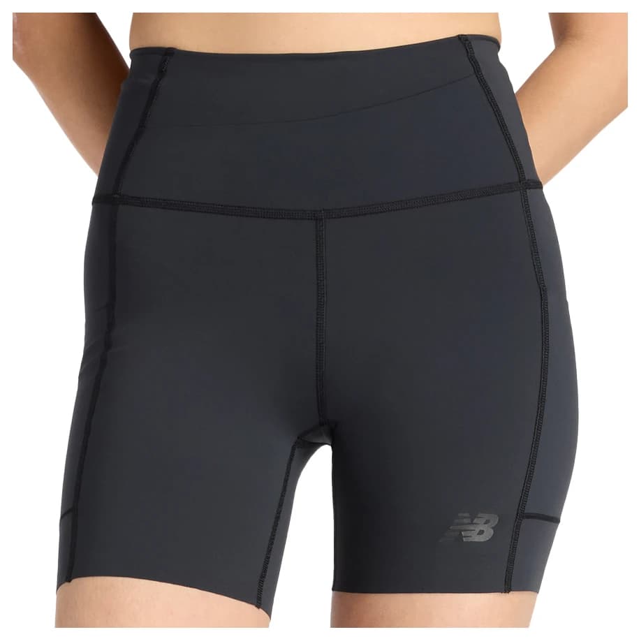 Дамски шорти за бягане New Balance Women's Sleek Storage Race Short 6'' Running shorts - Black
