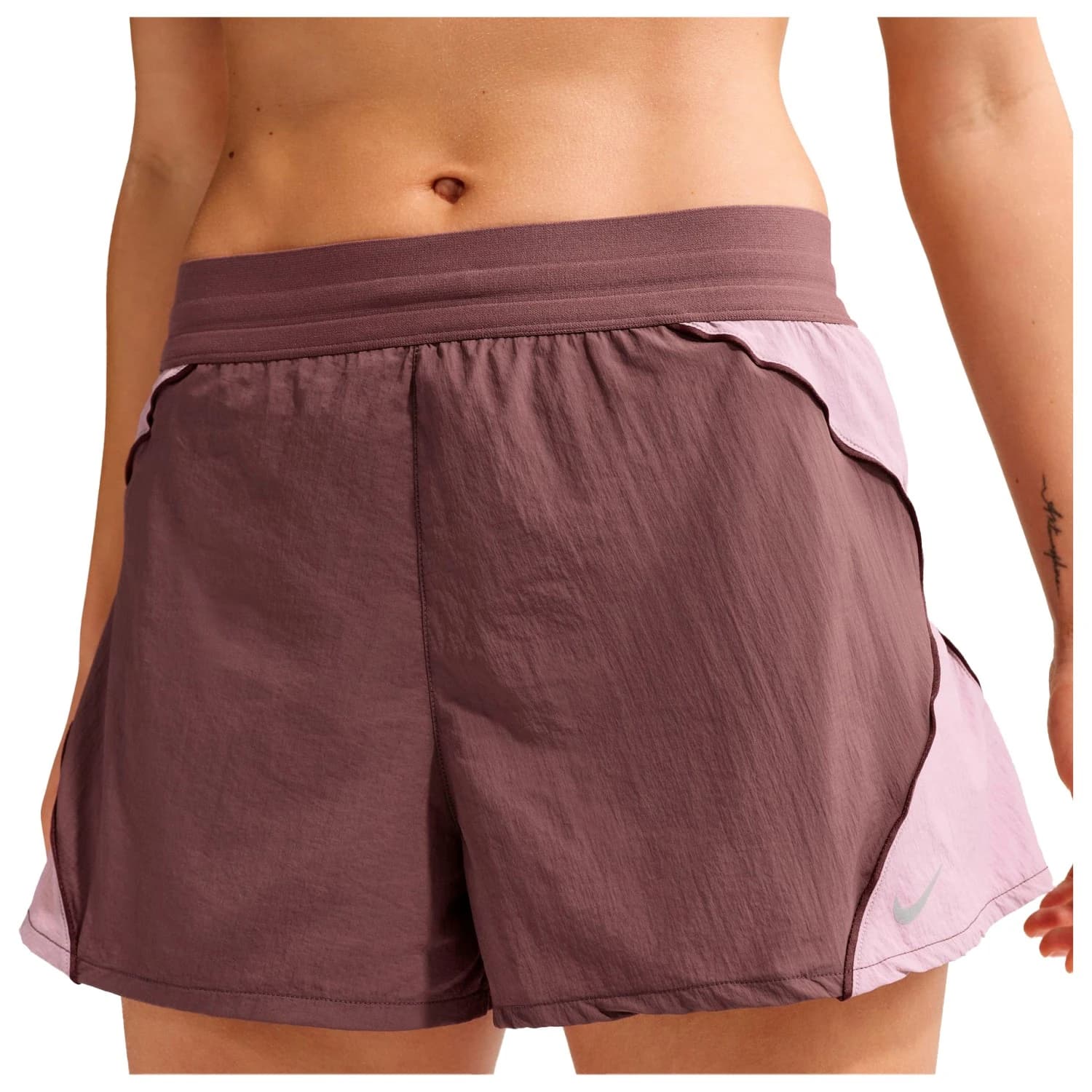 Дамски шорти за бягане Nike Women's Swift Repel High Rise Short Running shorts - Tattoo / Light Violet Ore / Reflective Silver