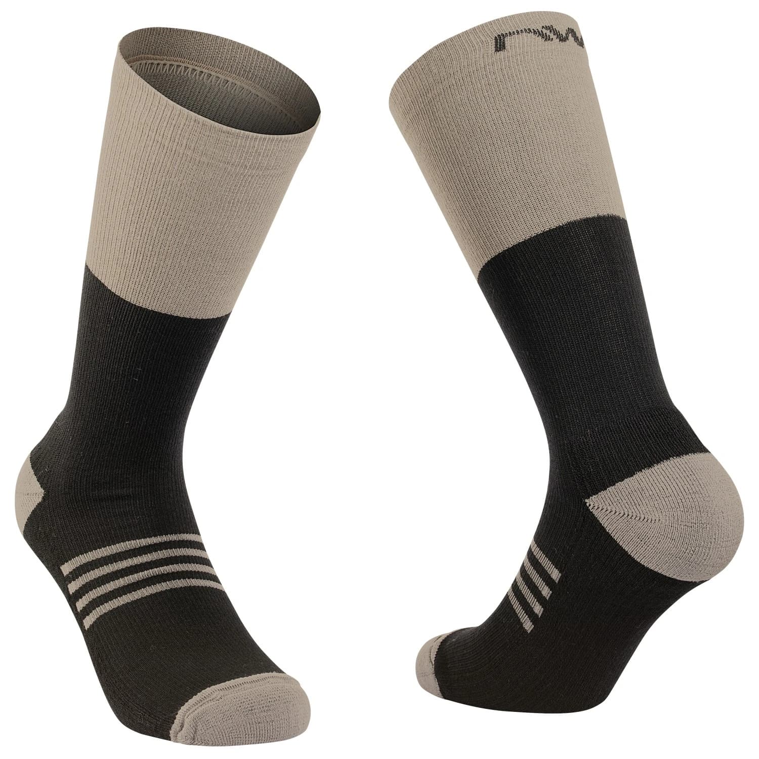 Чорапи за колоездене Northwave Extreme Pro High Sock Cycling socks - Black / Sand