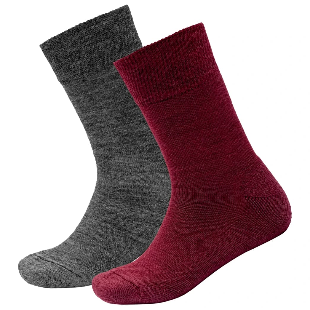Детски спортни чорапи Devold Kid's Daily Merino Medium Sock 2-Pack Sports socks - Beetroot Mix