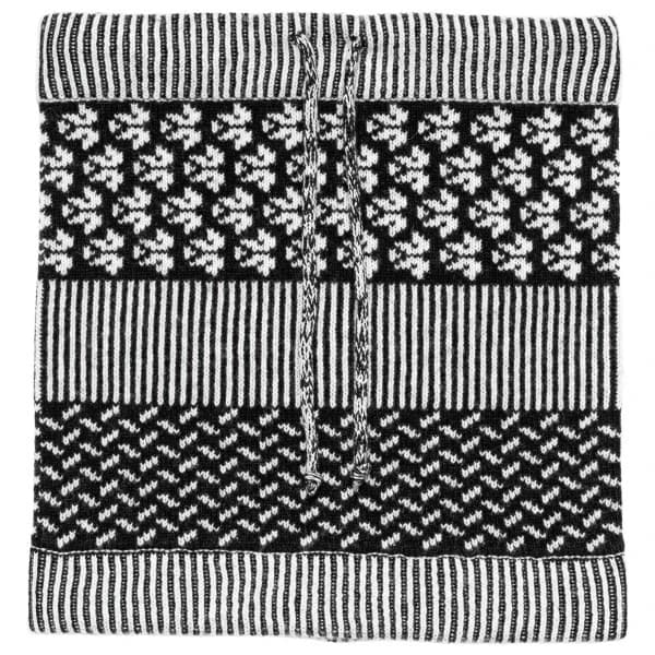Шал Kari traa Women's Smekker Knit Tube Tube scarf - Black