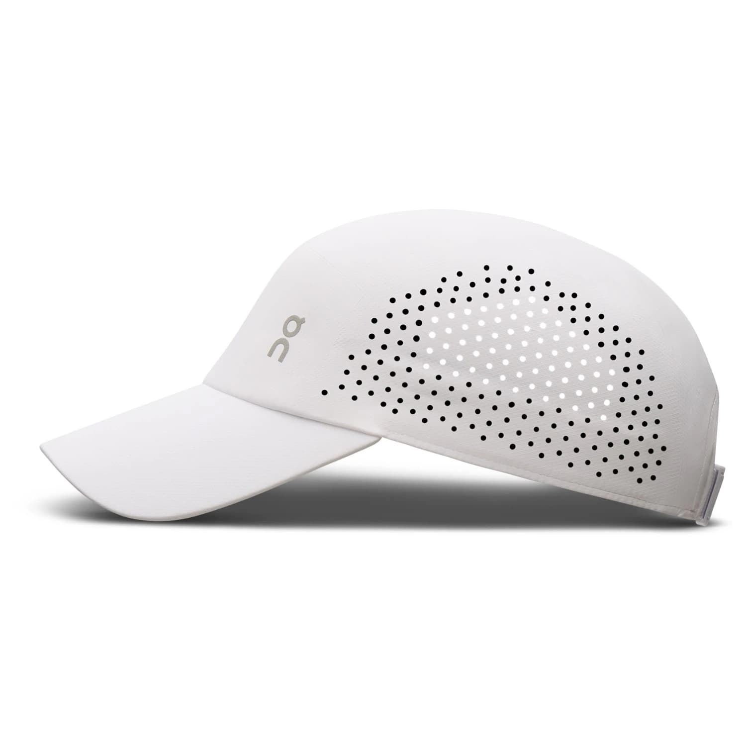Шапка с козирка On Lightweight Cap - White