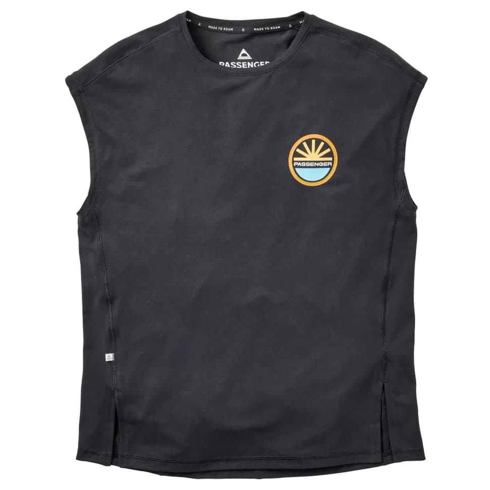 Дамска спортна тениска Passenger Women's Chase The Light Active T-Shirt T-shirt - Black