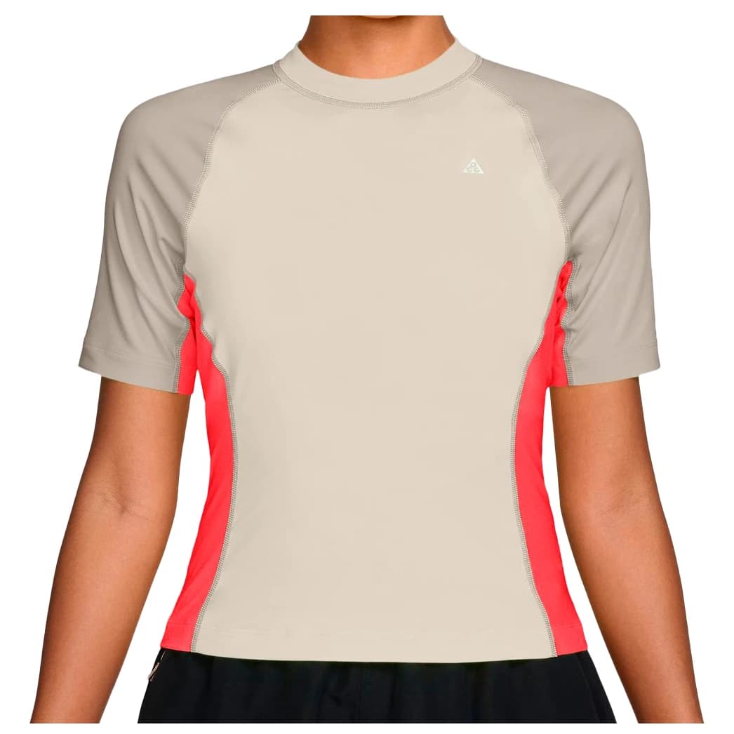 Дамска тениска Nike Women's ACG Dri-Fit Wildsee Baselayer S/S Top Running shirt - Light Orewood Brown / Cream II / Summit White