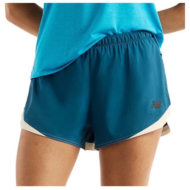 Дамски шорти за бягане New Balance Women's Run Essentials Short 3'' Running shorts - Grey