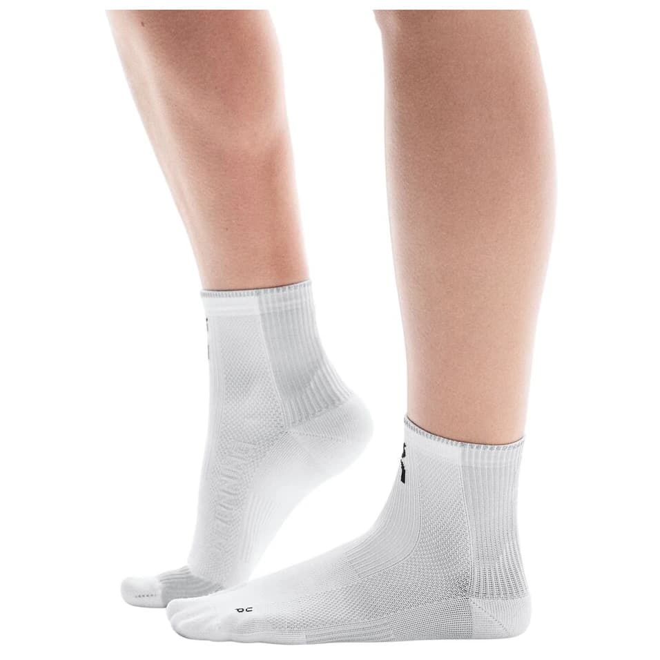 Чорапи за бягане On Performance Run Sock Mid Running socks - White / Glacier